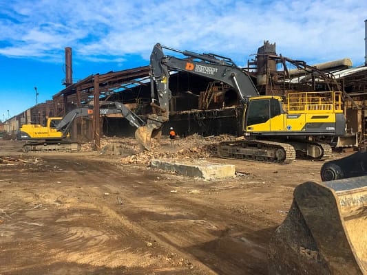 هدم عمائر في خميس مشيط هدم عمائر في خميس مشيط 2